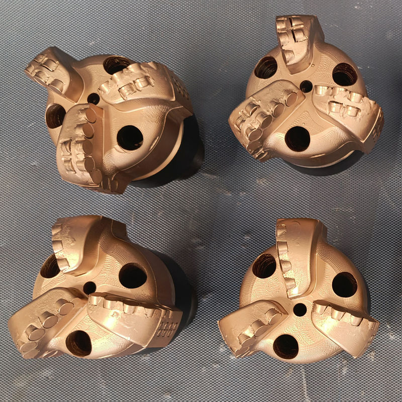 Wiertła PDC ze stalowym korpusem do formacji miękkich do średnio miękkich z możliwością dostosowania rozmiaru od 98 mm do 3593,7 mm