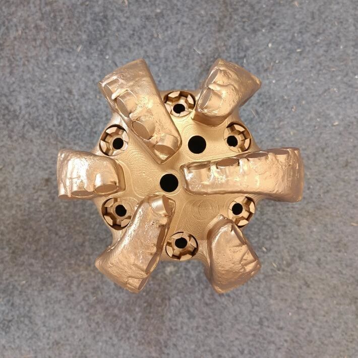 Diament 98mm 3 Blade Pdc Arc Angle Drill Bit For Water Well Węglowa kopalnia