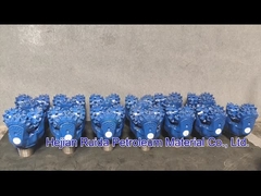 16 stalowych zębów